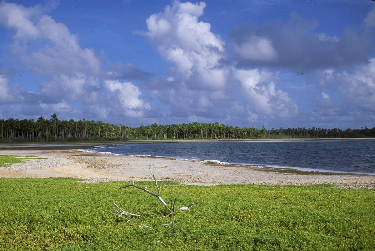 Kiribati atoll lagoon